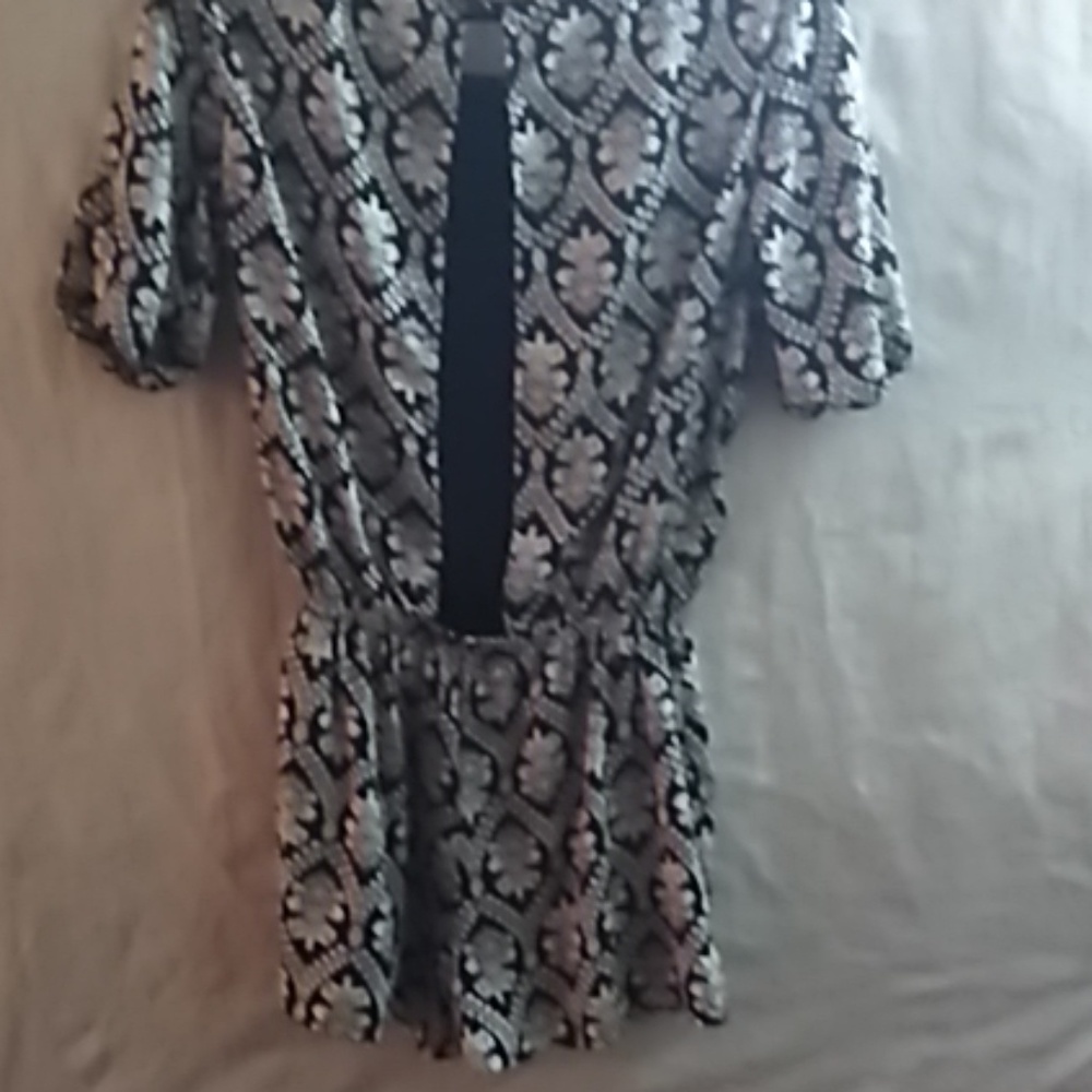 Romper - Picture 3 of 6